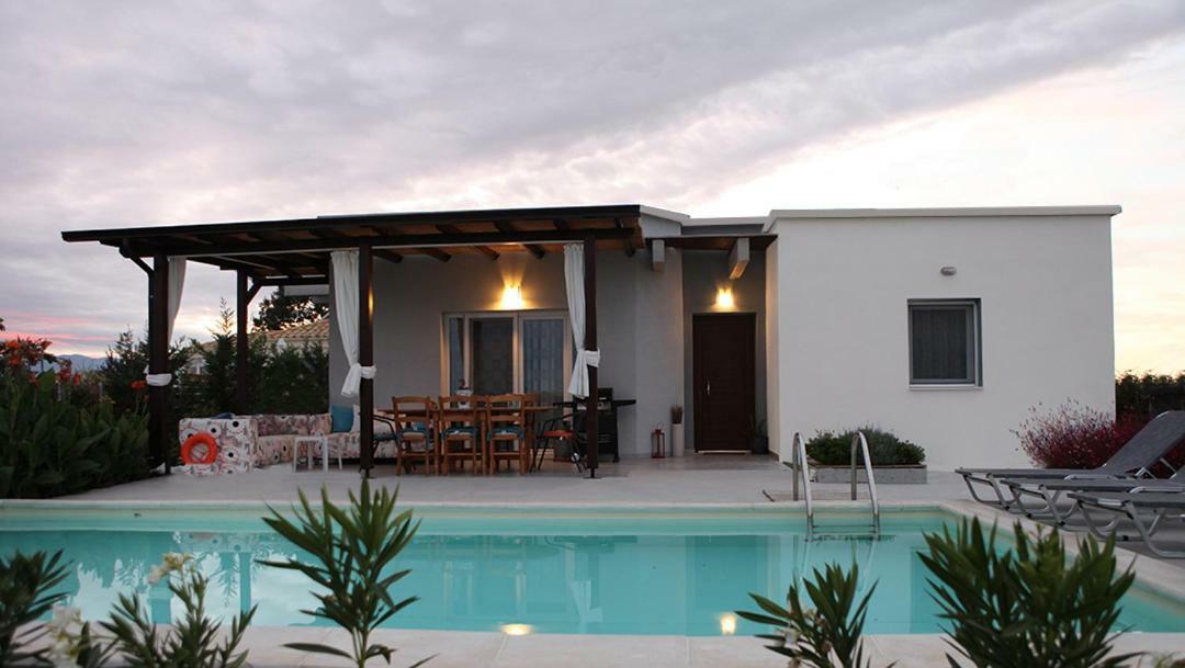 Iris 2 Villa Paralía Exteriör bild